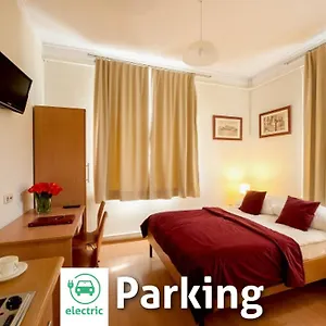 Maly Aparthotel Krakau