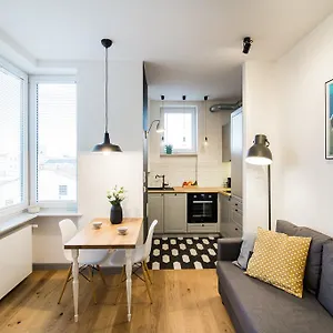 Shortstaypoland Niepodleglosci Apartament