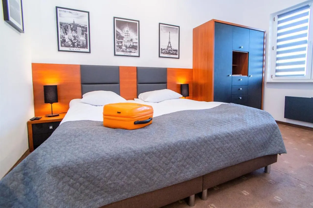 Warsaw Apartments - Apartamenty Sadyba 3*,